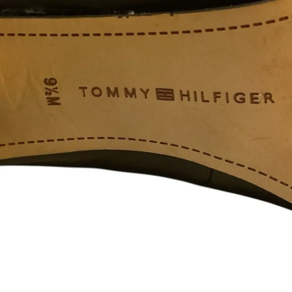 Tommy Hilfiger Women's Neysa Black Patent Toe Metal‎ Medallion Block Heels 9.5M